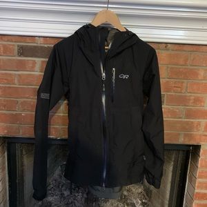 Outdoors Researchers Goretex Foray Rain shell